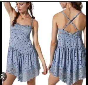 Free People Intimamente Nuovo senza etichette City Wanders Slip a Trapezio, $98, Taglia Large - Foto 1 di 12