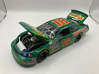 J.J. Yeley Vigoro 2006 1/24 acción NASCAR diecast autografiado Foto 1 de 3