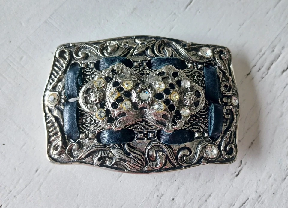 Hebilla de cinturón de cuero con estrás de metal plateado ornamentado Country Western Biker Goth Foto 1 de 4