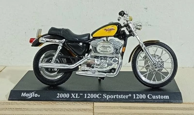 I125676 MAISTO 1/18 - Harley Davidson 2000 XL 1200C Sportster 1200 Custom - Immagine 1 di 4