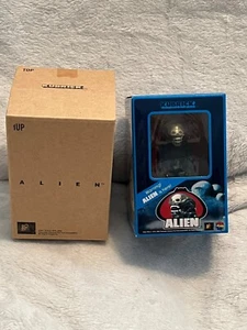 Medicom Kubrick Alien "Big Chap" Mini Figure / Comic Con 2006 Exclusive - Picture 1 of 3