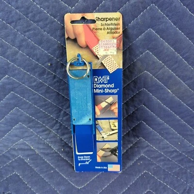 DMT F70C Mini Sharp Portable Folding Knife Sharpener Keychain Keyring Coarse - Image 1 of 2