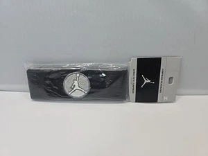 Diadema deportiva vintage Nike Jordan Jumpman negra con logotipo Jumpman plateado 591248 - Imagen 1 de 3