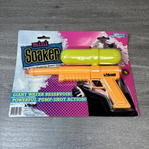 Mini Soaker Vintage 1992 Larami Orange Yellow The Super Soaking Power Blaster - Picture 1 of 7