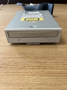 Apple Vintage AppleCD CR-506-C Internal 8X SCSI CD-ROM Drive 678-0090 LOOK - Photo 1/4