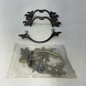 Lot 4 Vintage Messing Französische Provinz Schublade Ziehgriffe Nicht übereinstimmend - Bild 1 von 5