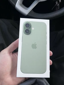 iPhone 17 256gb Unlocked All Carriers Brand New Sealed In Box Fast Shipping USA - Picture 1 of 2