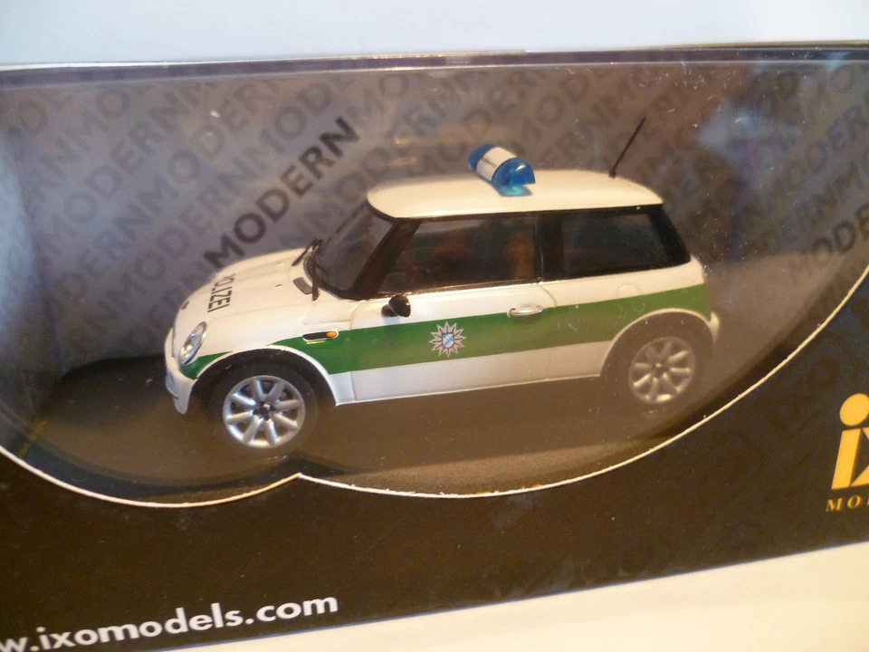 MINI COOPER DE POLICE ALLEMANDE de 2002 : IXO  ~  NEUF - Photo 1/1