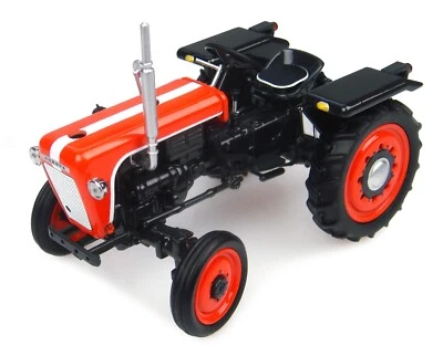 Universal Hobbies 1:32 Scale Kubota T15 (1960) Tractor Diecast Replica UH4898 - Image 1 of 4