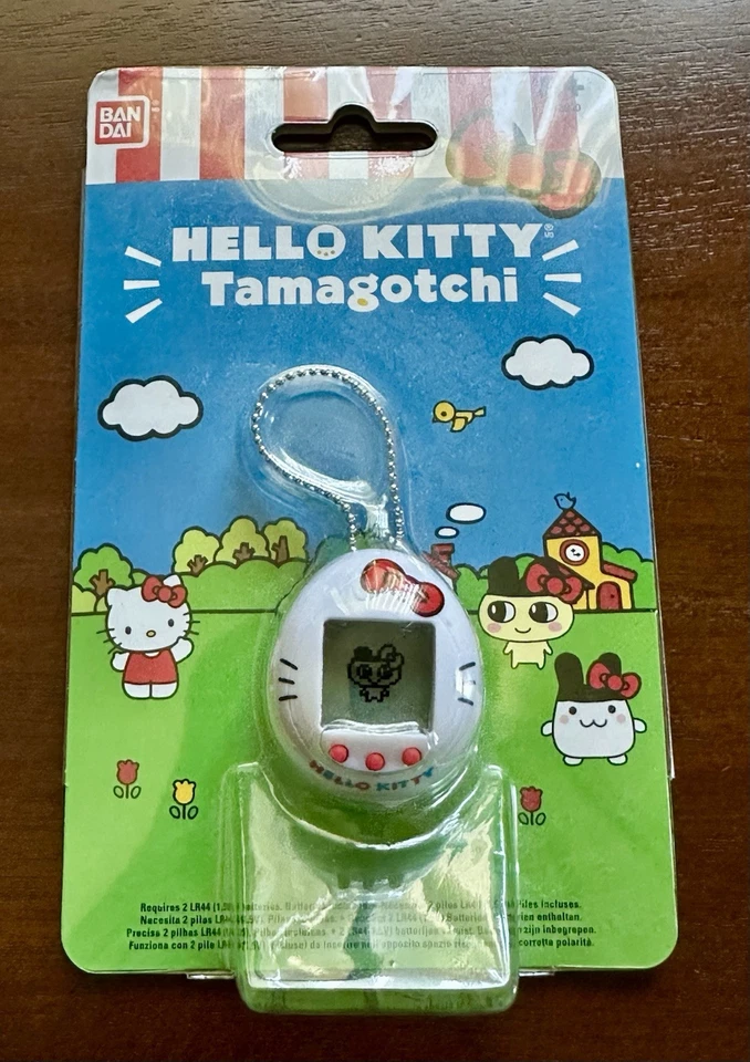 HELLO KITTY TAMAGOTCHI - 2020 Bandai ELECTRONIC CHARACTER Kitten CAT 42890 WHITE