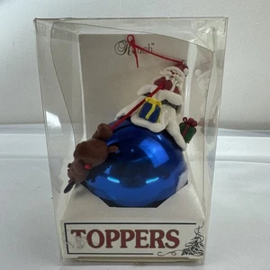 RAUCH Santa en chimenea tirando de reno en bola de vidrio adorno 5” - Imagen 1 de 6