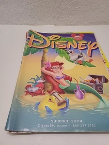 VINTAGE DISNEY STORE AUTHENTIC CATALOG SUMMER 2004 FOUR MAGAZINES - Imagen 1 de 10