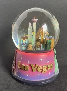 Las Vegas scena casinò musical acqua neve glitter globo gioca fortuna sii una signora - Foto 1 di 8
