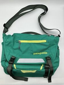 Patagonia Mini Mass Messenger Shoulder Bag Crossbody Green