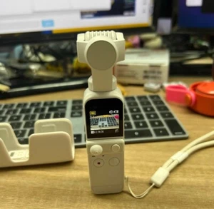 DJI Pocket 2 4K 3 Axis Gimbal Camera White (Preowned) - Picture 1 of 1