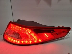 2011 2012 2013 KIA OPTIMA PASSENGER RH SIDE LED OUTER TAILLIGHT 92402 2T0 2T1 - Picture 1 of 14