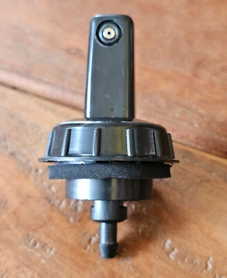 MITSUBISHI FUSO CANTER FE FE434 FE444 FE437 WASHER NOZZLE WINDSHIELD NEW Foto 1 de 4