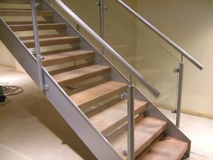 Straight 9 - 26380 - High Quality Steel Staircase with Timber Treads - Picture 1 of 1