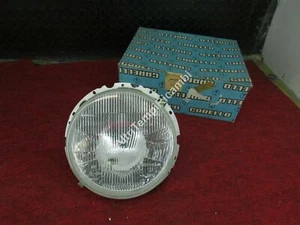 Volkswagen Golf Headlight 03.548.000 - Picture 1 of 1