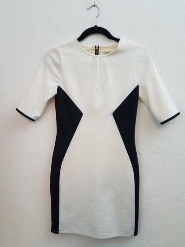 VETEMENTS WYATT COLLECTION ABITO TUBINO DONNA TG SMALL NERO AVORIO GEOMETRICO FODERATO IN MAGLIA