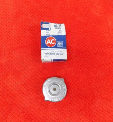 Tapa radiador GM 861050 Chevy Pontiac Olds Corvette Z28 SS GTO 442 1962-74 nuevo de lote Foto 1 de 3