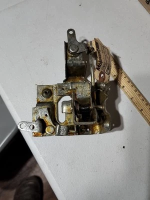 1975-89 Ford E100 E150 E250 E350 Econoline NOS BACK DOOR LATCH W/ REMOTE CONTROL - Image 1 of 3