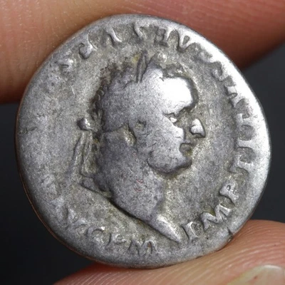 Moneda de Plata Emperador Tito Denario Antiguo Imperio Romano 80AD Gabinete Tonificación Foto 1 de 4