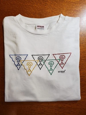 ? Camiseta Guess Originals Para Hombre Talla Mediana Triángulo Olímpico Usada en Excelente Condición Foto 1 de 4