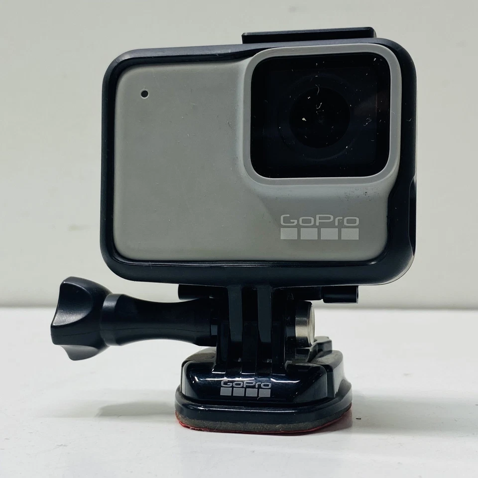 GoPro HERO7 White Action Camera - Image 1 of 4