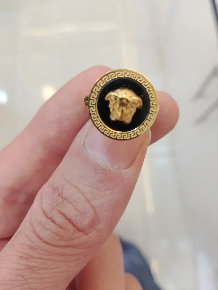 Anillo Versace muy bonito Foto 1 de 4