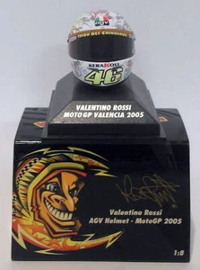 Minichamps 1/8 Scale 397 050086 - AGV Helmet Moto GP 2005 V. Rossi - Picture 1 of 1