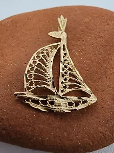 14k .585 Yellow Gold Sailboat Filigree Charm 1" Pendant Au 24174 - Picture 1 of 7