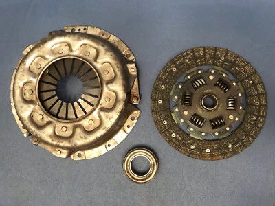 GENUINE AISIN CLUTCH KIT FOR NISSAN PICK UP URVAN VCK774 - SAME DAY DISPATCH - Image 1 of 4