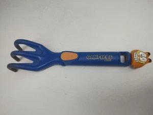 Garfield Garden Hand Trowel Potting Soil - Picture 1 of 6