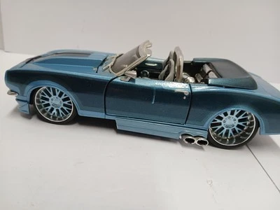 MAISTO ALL STARS RED 1:24 SCALE 1968 CHEVROLET CAMARO SS  - Image 1 of 4