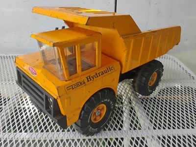 Camión de volteo hidráulico Orange Mighty Tonka 1973 3902 acero prensado Foto 1 de 4