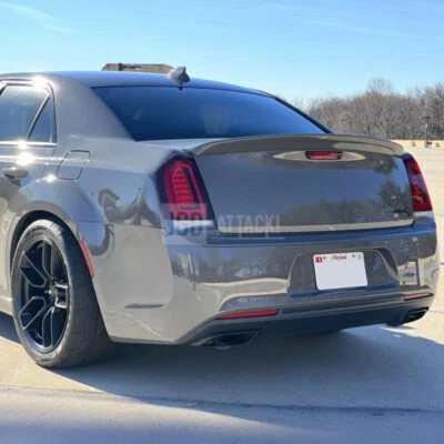 KOMPLETT STOßSTANGE HINTEN MIT HALLOGEN FÜR CHRYSLER 300C 2015 - 2023 SRT STIL - Bild 1 von 4