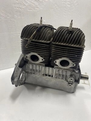 Yamaha Snowmobile SRV XLV XL-V Motor Engine Cylinder Block Crankcase 540 8R600 - Image 1 of 4