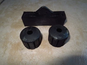 CB 550 K FOUR BJ.77 Fuel Tank Rubber Dampers Set - Picture 1 of 2