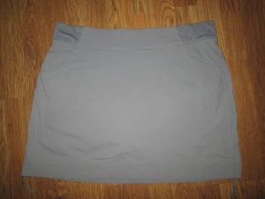 Womens COLUMBIA OMNI-SHIELD skort skirt w/ built n stretchy shorts sz XL - Picture 1 of 1