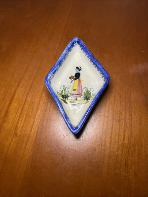 Vintage Henriot Quimper French Faience Diamond Shaped Trinket Dish Signed - Image 1 of 4