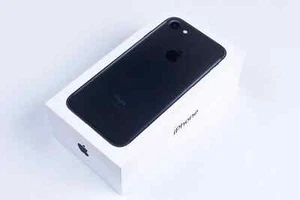 Apple iPhone 7 32GB Factory Unlocked Smartphone All Colours + Apple Box Grade A - Afbeelding 1 van 4