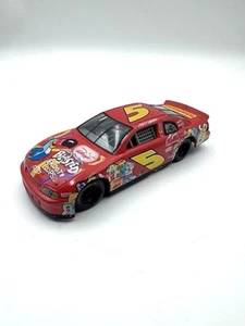 Terry Labonte #5 1998 Kellogg's Froot Loops Chevy Monte Carlo (1:24 Scale) - Picture 1 of 18