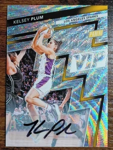 Camiseta deportiva Panini National Gold Pack VIP Kelsey Plum 2025 partido silver wave/10 automática - Imagen 1 de 2