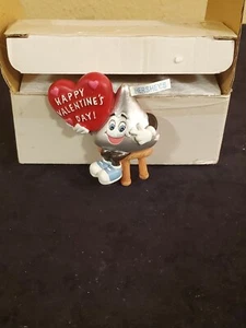 2005 Hershey World Collectible Hershey Kiss Valentines Magnet In Original Box - Picture 1 of 9
