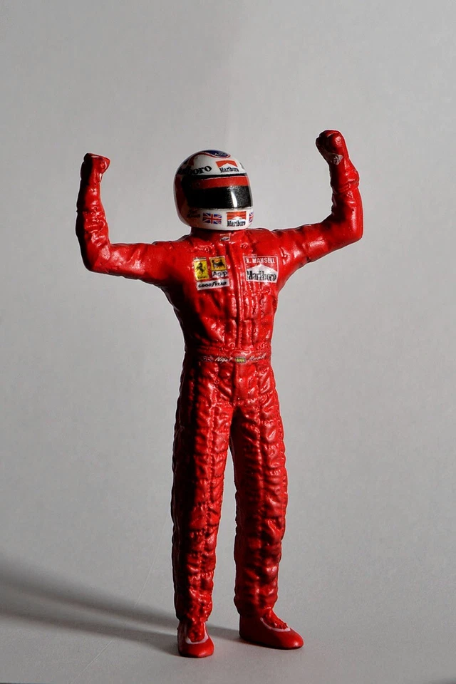 Nigel Mansell Ferrari  1989 F1 1:18 driver figure, handmade unique - Image 1 of 2