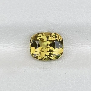 Natural Greenish Yellow Chrysoberyl 1.34 Cts Cushion Cu Loose Gemtone - Picture 1 of 6