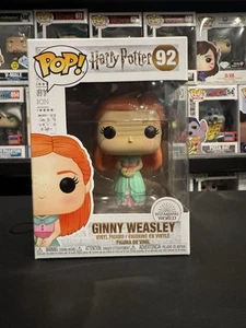 Funko Pop Harry Potter - Figura Ginny Weasley (Navidad Yuletide) con Protector - Imagen 1 de 6