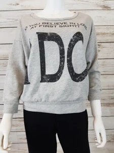 Tres Bien Womens Cropped Graphic Sweatshirt Size L Gray 3/4 Sleeve Lightweight - Picture 1 of 6