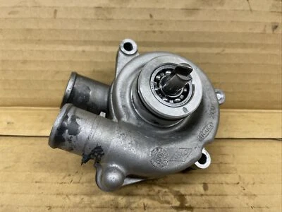 Yamaha YZF R6 R 2007, bomba de agua del motor, bomba de agua del motor de refrigeración #811224 Foto 1 de 4